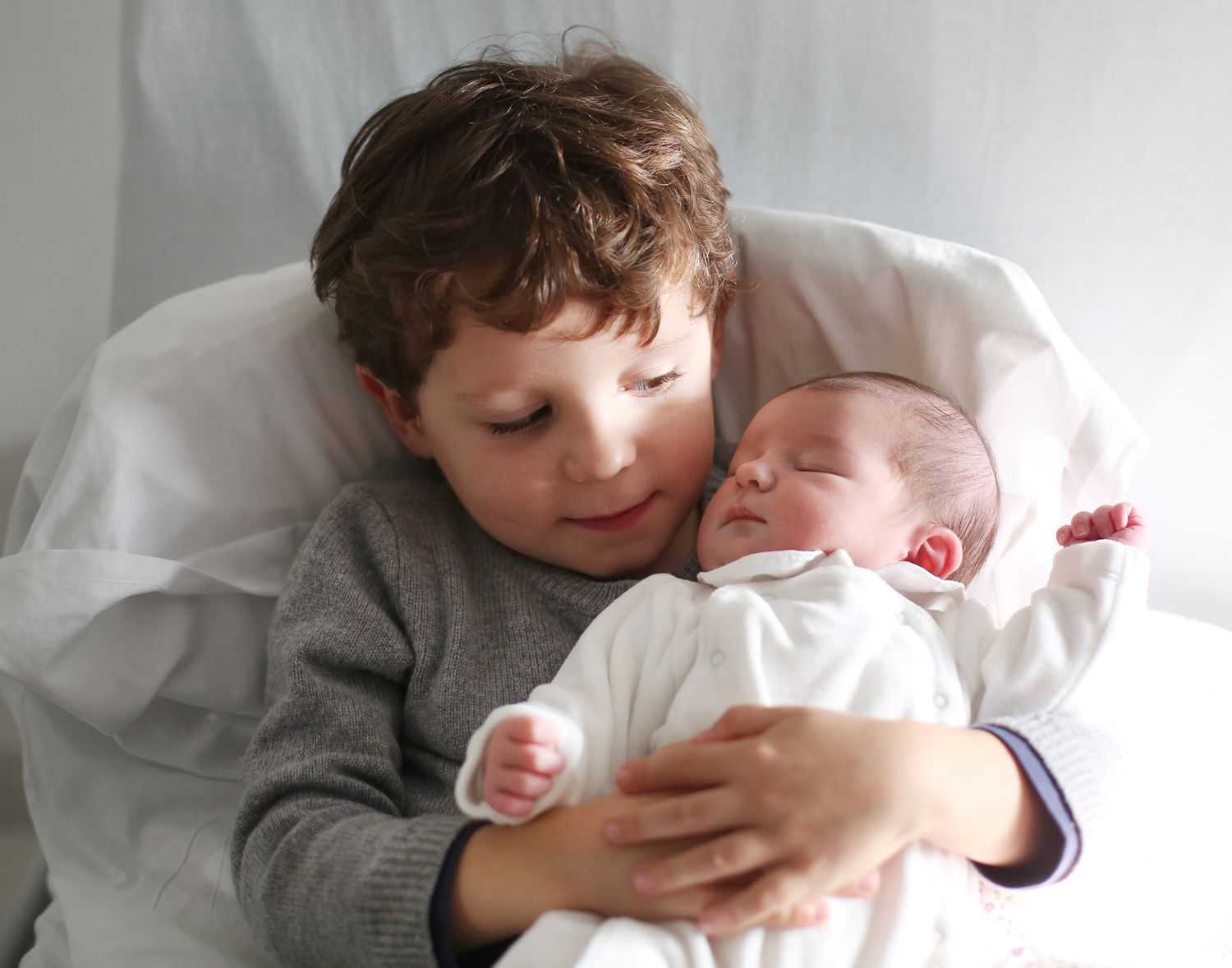 武汉做供卵试管生男孩几率大吗，武汉三代试管生男孩的成功率及费用介绍